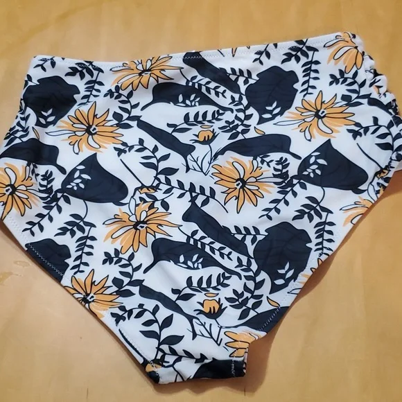 High-waisted swimsuit bottoms, Medium white with gray & yellow accents 💛 - Picture 5 of 7